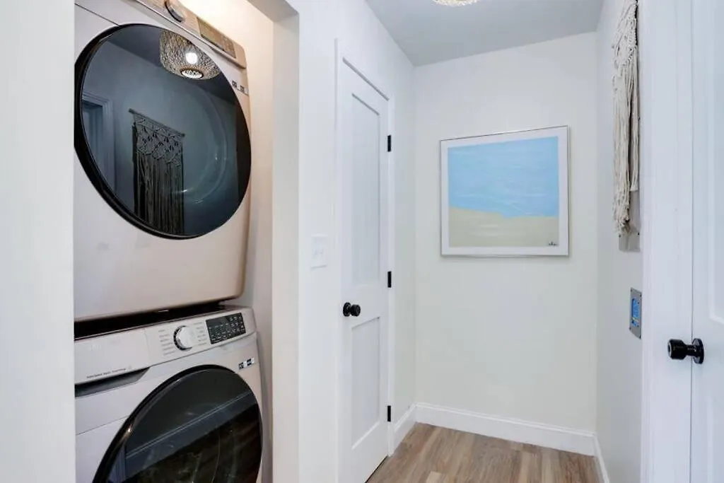 Holiday home Contemporary Stylish Home Btw Dwtn Savannah&Tybee! United States