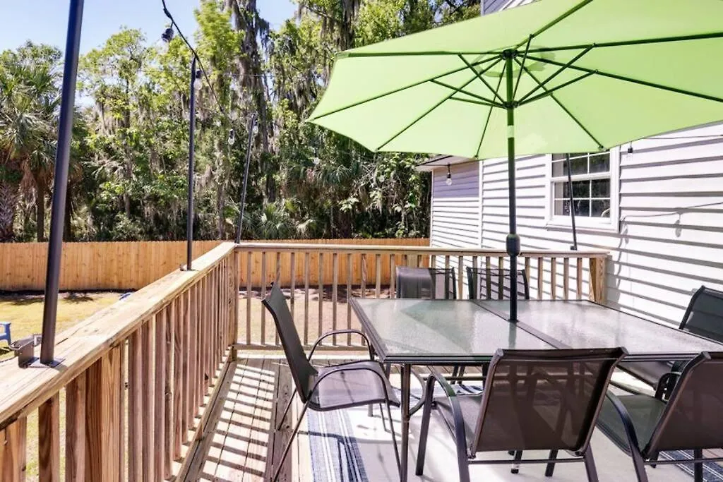 Holiday home Contemporary Stylish Home Btw Dwtn Savannah&Tybee!